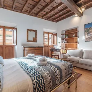 Apartamento Montecitorio & Pantheon Stylish Flat, Roma